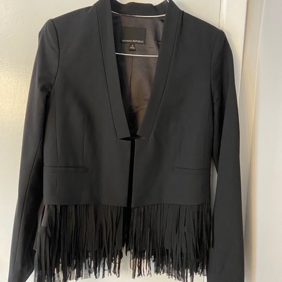 Banana Republic Jackets & Blazers - Blazer with fringe Banana Republic size 8